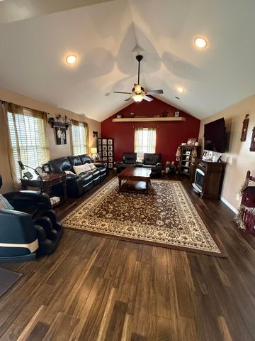 230 Johnson Road, Waynesburg, KY 40489