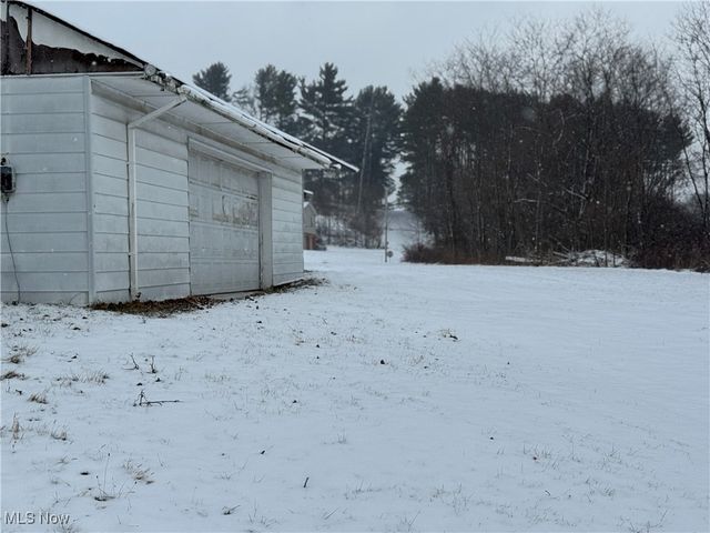 929 May Road, East Liverpool, OH 43920