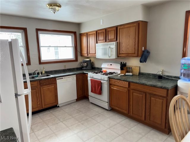 929 May Road, East Liverpool, OH 43920