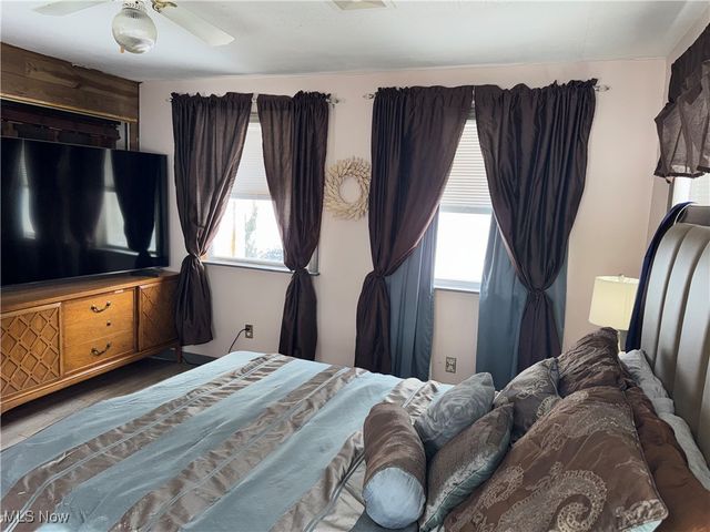 929 May Road, East Liverpool, OH 43920