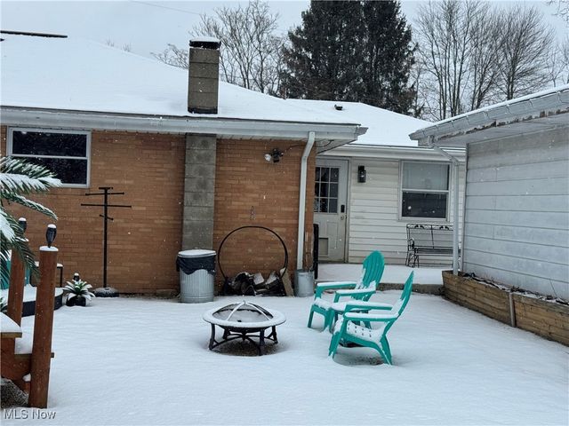 929 May Road, East Liverpool, OH 43920