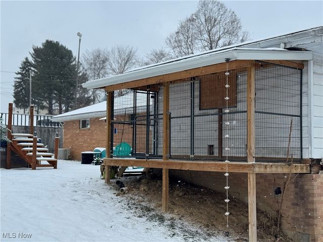 929 May Road, East Liverpool, OH 43920