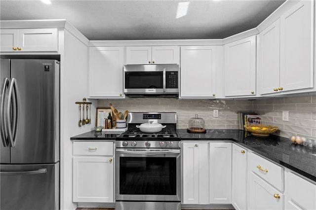 3 Marigold Circle, North Providence, RI 02904