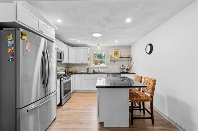 3 Marigold Circle, North Providence, RI 02904