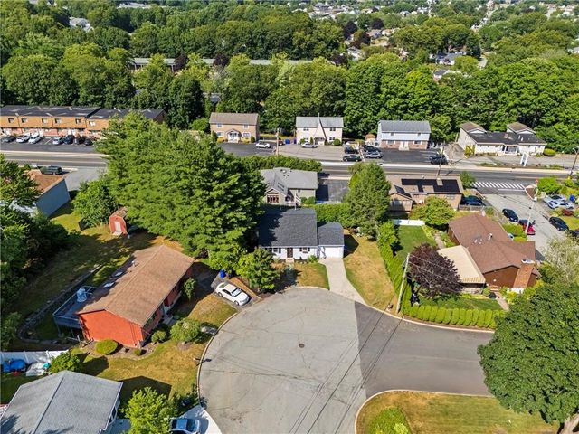 3 Marigold Circle, North Providence, RI 02904