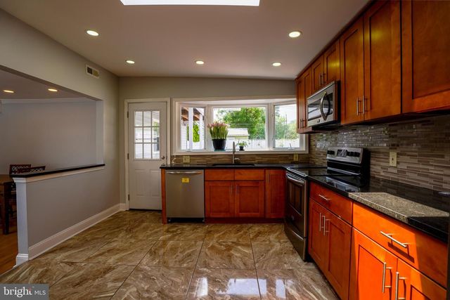 2621 OLD WELSH RD, Willow Grove, PA 19090