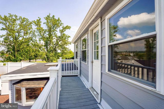 2621 OLD WELSH RD, Willow Grove, PA 19090