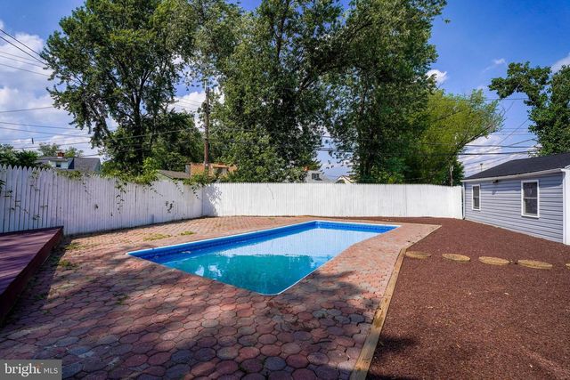 2621 OLD WELSH RD, Willow Grove, PA 19090