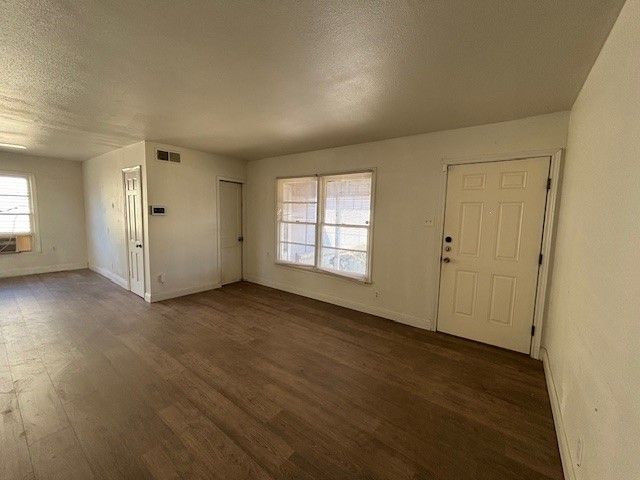 4855 Elena Street, Dallas, TX 75216