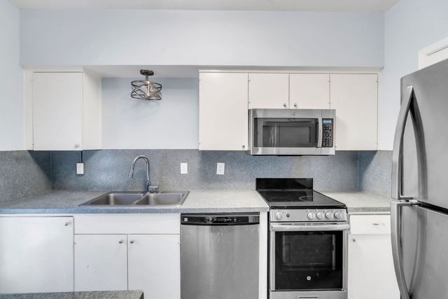 6017 E University Boulevard 118, Dallas, TX 75206