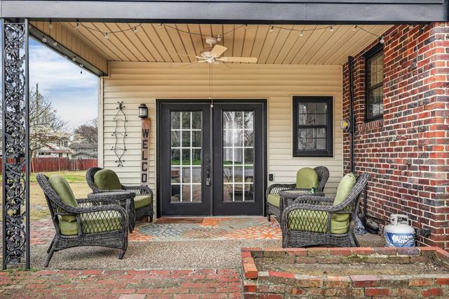 411 2nd Ave, Fayetteville, TN 37334