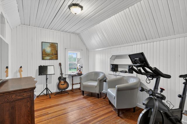 411 2nd Ave, Fayetteville, TN 37334