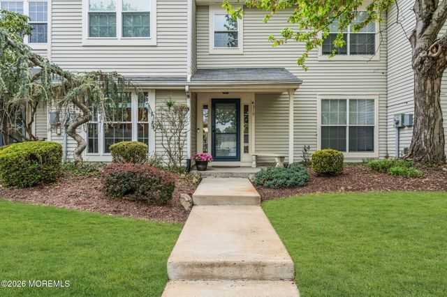 319 Balsam Court, Howell, NJ 07731