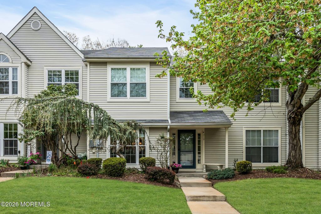319 Balsam Court, Howell, NJ 07731