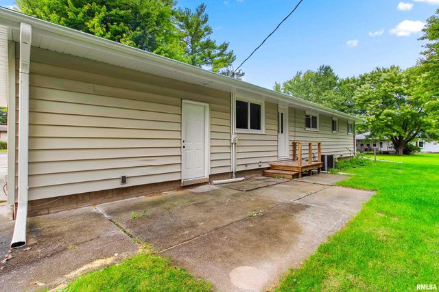 1526 DIVISION Street, Metamora, IL 61548