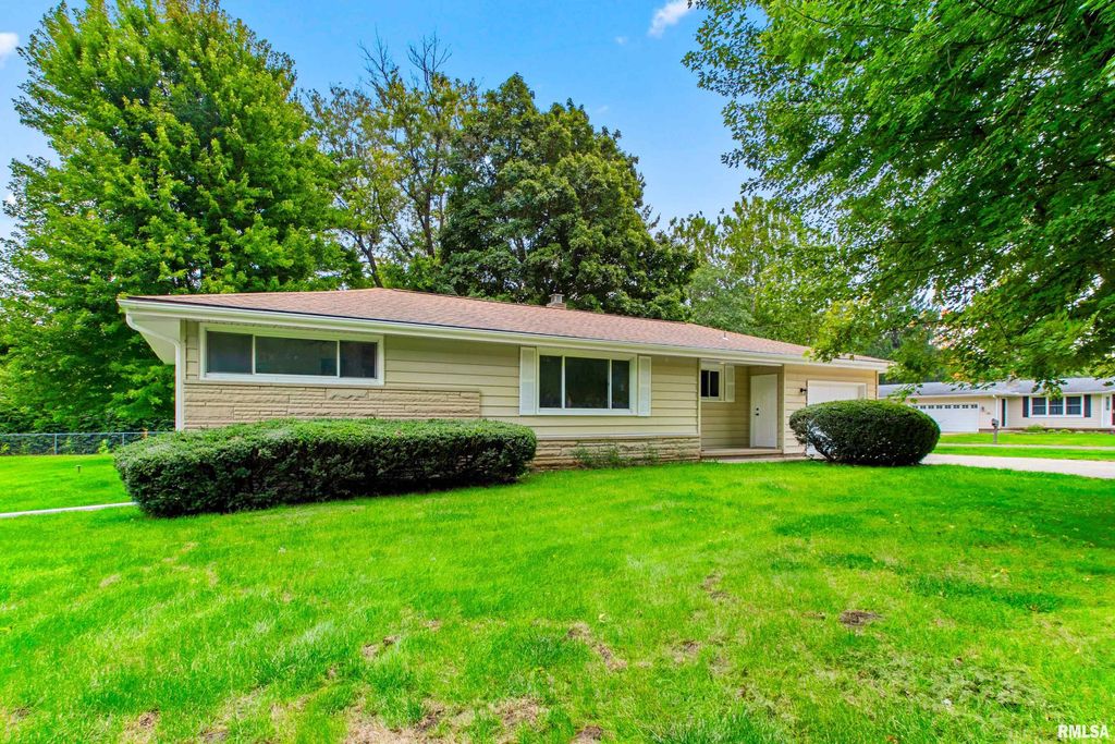 1526 DIVISION Street, Metamora, IL 61548