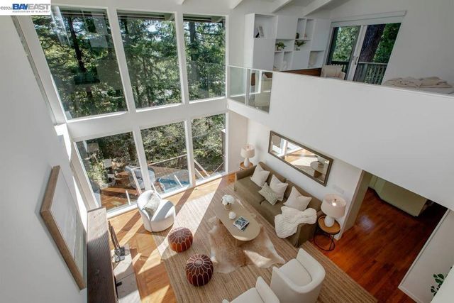 6540 Saroni Dr, Oakland, CA 94611