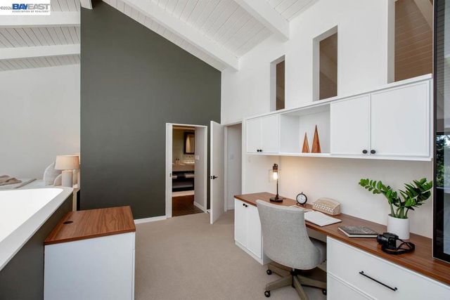 6540 Saroni Dr, Oakland, CA 94611