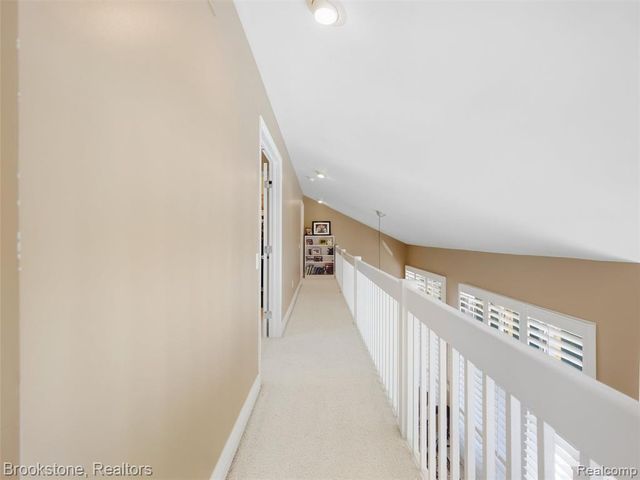 2613 Cove Bay Drive, Waterford, MI 48329