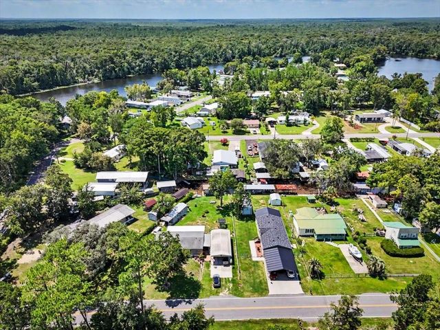 104 EDGEWATER ROAD, Satsuma, FL 32189