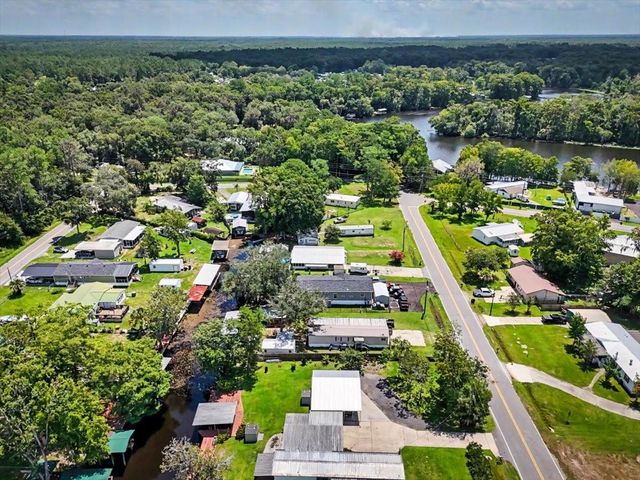 104 EDGEWATER ROAD, Satsuma, FL 32189