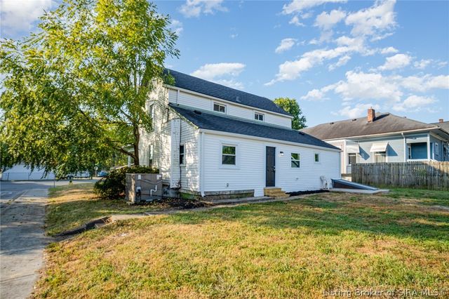 2131 Culbertson Avenue, New Albany, IN 47150