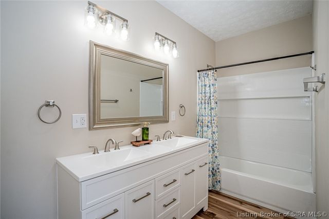 2131 Culbertson Avenue, New Albany, IN 47150