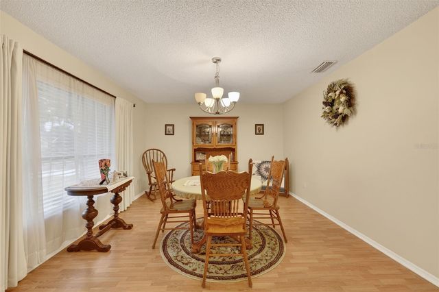 9410 PEBBLE GLEN AVENUE, Tampa, FL 33647