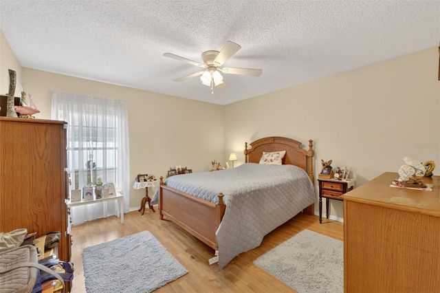 9410 PEBBLE GLEN AVENUE, Tampa, FL 33647