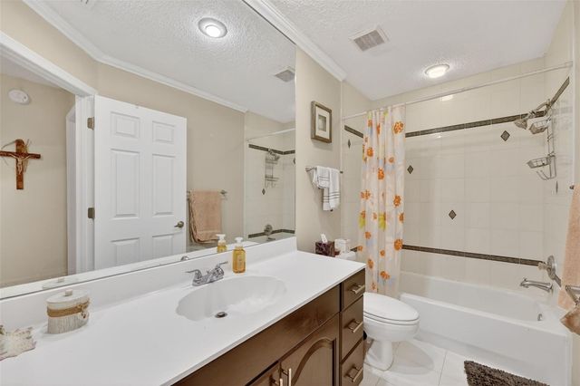 9410 PEBBLE GLEN AVENUE, Tampa, FL 33647