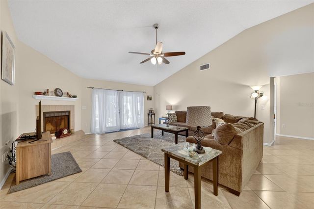 9410 PEBBLE GLEN AVENUE, Tampa, FL 33647