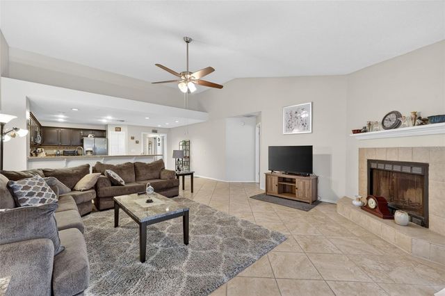 9410 PEBBLE GLEN AVENUE, Tampa, FL 33647