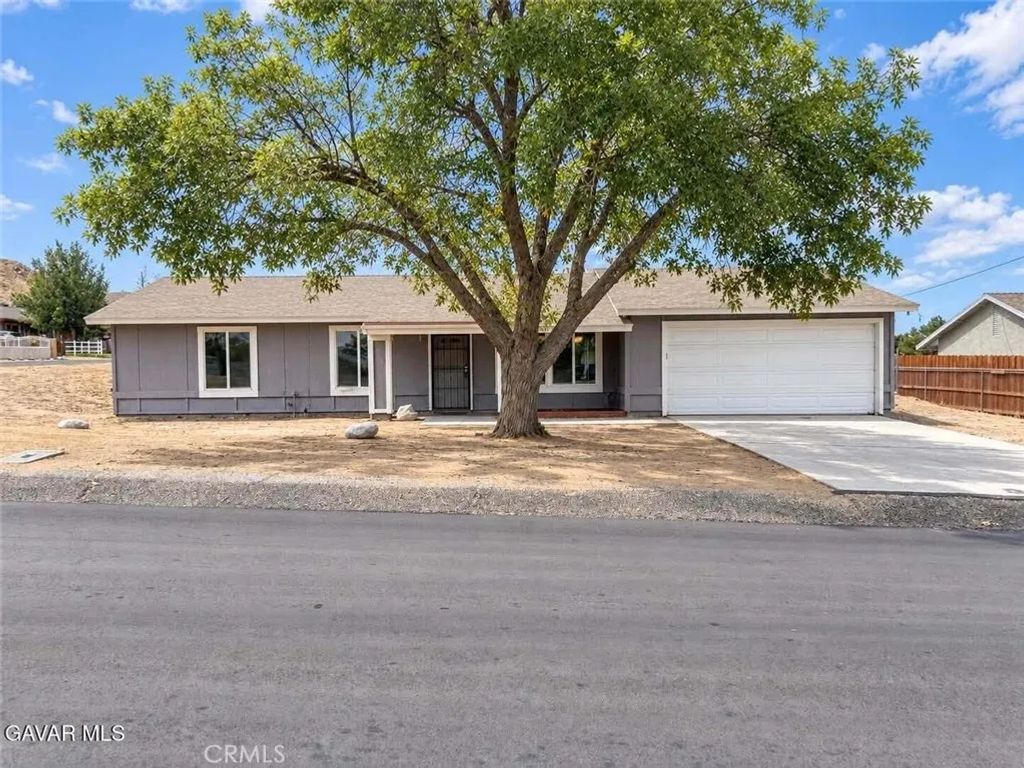 40205 162nd Street East, Palmdale, CA 93591