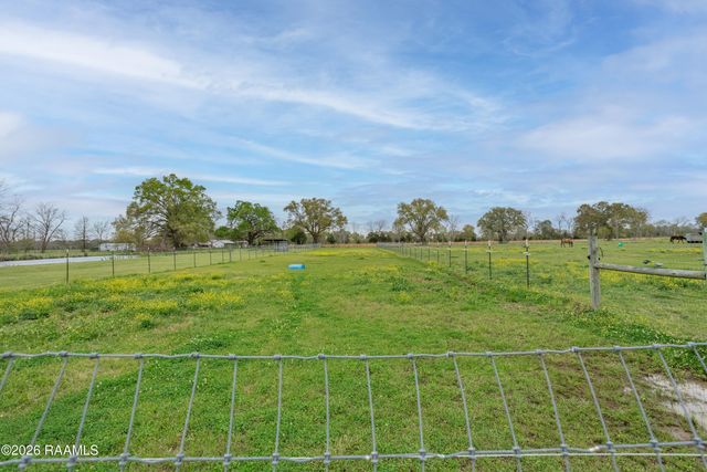 723 Hebert Road, Arnaudville, LA 70512