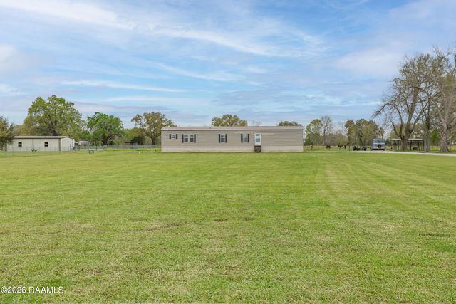 723 Hebert Road, Arnaudville, LA 70512