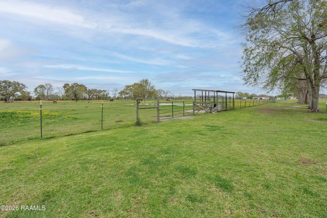 723 Hebert Road, Arnaudville, LA 70512