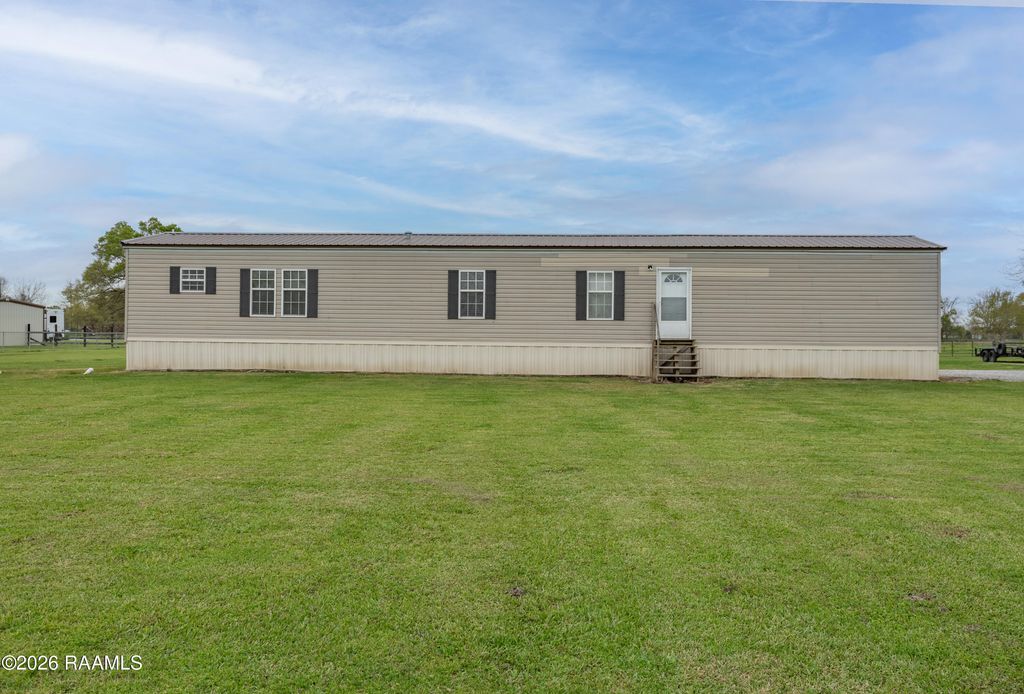 723 Hebert Road, Arnaudville, LA 70512