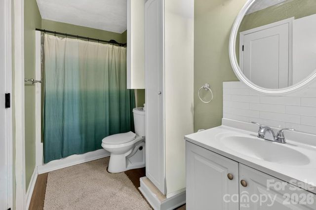 7811 Heatherdale Court, Charlotte, NC 28212