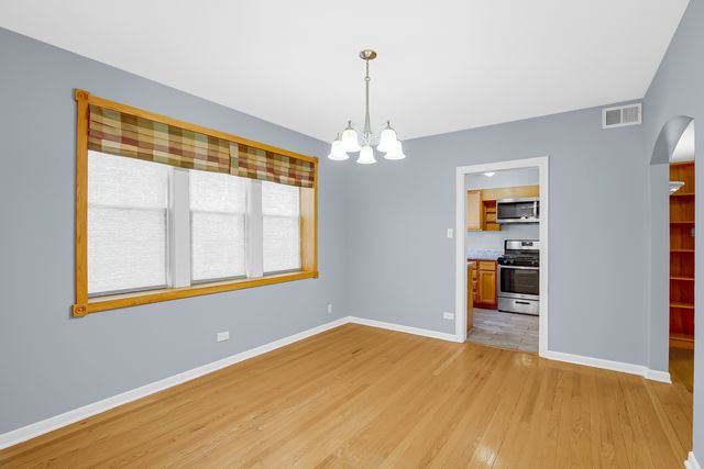 10433 S Hale Avenue 1A, Chicago, IL 60643