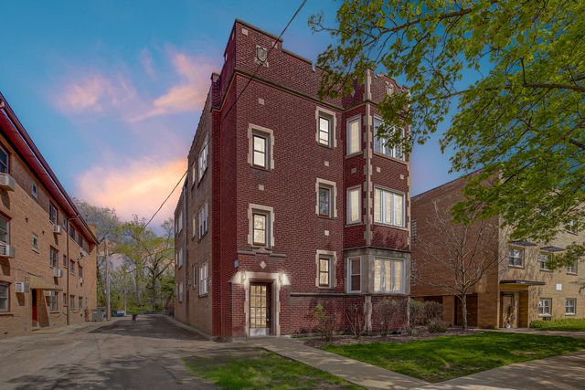 10433 S Hale Avenue 1A, Chicago, IL 60643