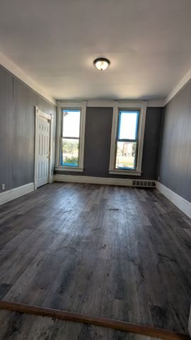 5760 S Wells Street, Chicago, IL 60621