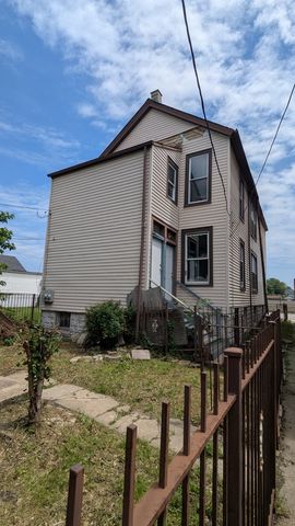 5760 S Wells Street, Chicago, IL 60621