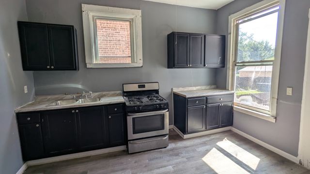5760 S Wells Street, Chicago, IL 60621