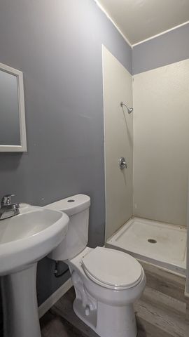5760 S Wells Street, Chicago, IL 60621