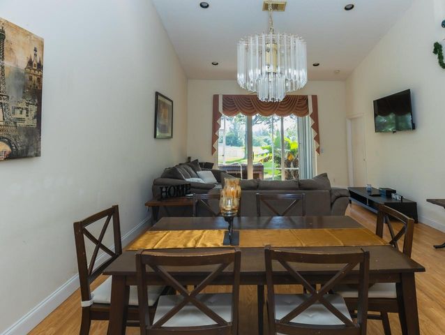 2491 Aragon Boulevard 2, Sunrise, FL 33322