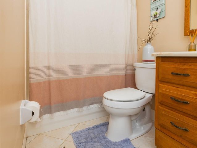 2491 Aragon Boulevard 2, Sunrise, FL 33322