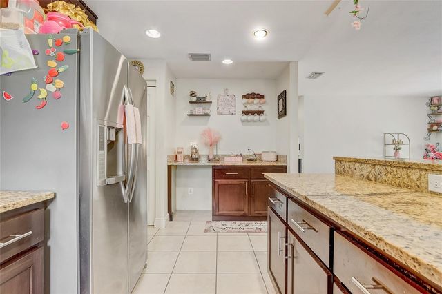 8691 CONTOURA DRIVE, Orlando, FL 32810