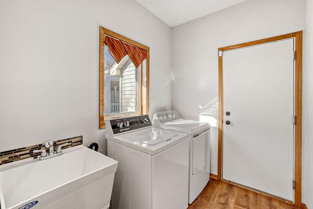 8694 Callahan Trail, Inver Grove Heights, MN 55076