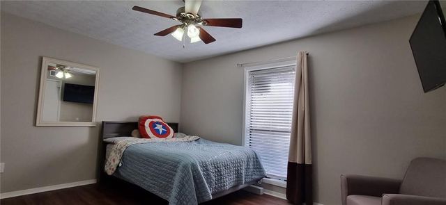 704 Dunbar Drive, Dunwoody, GA 30338