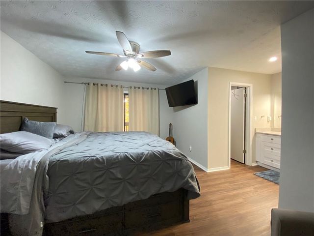 704 Dunbar Drive, Dunwoody, GA 30338